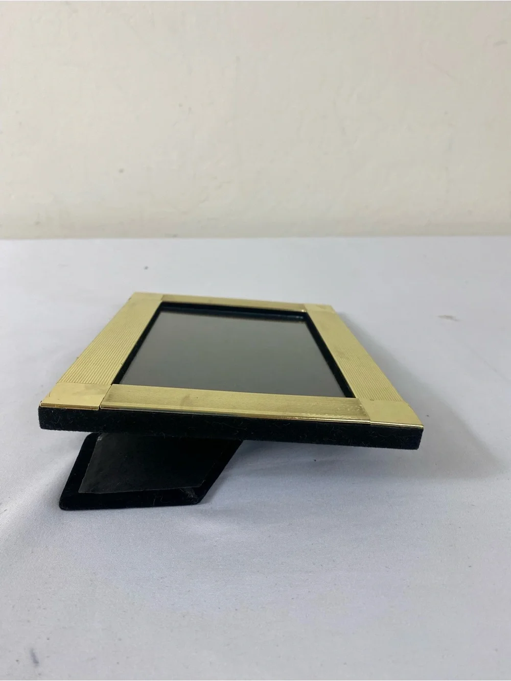 Hollywood Regency Gold brass 1990 Vintage picture frame 4x6